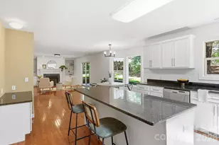 306 Woodview Ct, Fletcher, NC 28732 - Photo 12