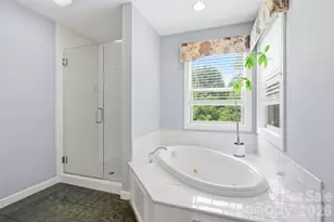 306 Woodview Ct, Fletcher, NC 28732 - Photo 24