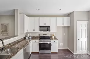 3566 Warp Street, Charlotte, NC 28205 - Photo 6