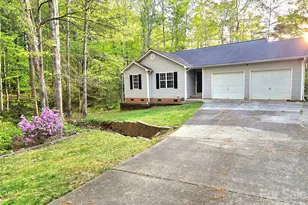 146 Misty Spring Rd, Troutman, NC 28166 - Photo 2