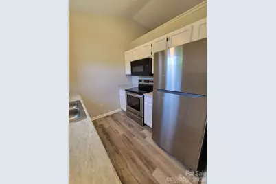 3716 Capps Hill Drive #19, Charlotte, NC 28216 - Photo 4