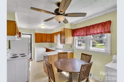 68 Skyview Drive, Waynesville, NC 28786 - Photo 14