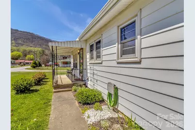 68 Skyview Drive, Waynesville, NC 28786 - Photo 2