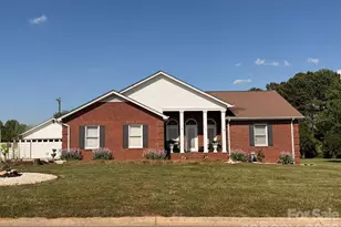 5146 Olde School Dr, Hickory, NC 28602 - Photo 24