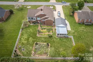 5146 Olde School Dr, Hickory, NC 28602 - Photo 32