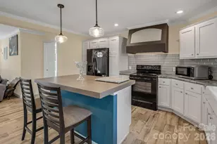 1923 Ridge Rd, Hendersonville, NC 28792 - Photo 16