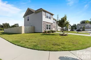 1015 Cherry Bark Pl, Landis, NC 28088 - Photo 2