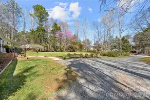 230 Valley View Dr, Clover, SC 29710 - Photo 6