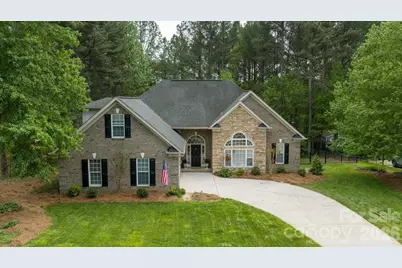 147 Honeysuckle Creek Loop, Mooresville, NC 28117 - Photo 2