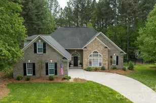 147 Honeysuckle Creek Loop, Mooresville, NC 28117 - Photo 2