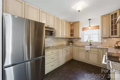 620 Shawnee Drive, Charlotte, NC 28209 - Photo 8