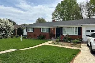 1327 Reid St, Statesville, NC 28677 - Photo 1