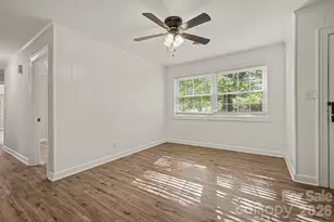 2330 18th St NE, Hickory, NC 28601 - Photo 4