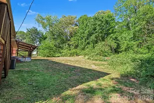 2330 18th St NE, Hickory, NC 28601 - Photo 18