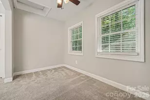 2330 18th St NE, Hickory, NC 28601 - Photo 12