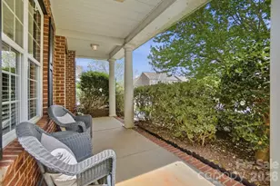 11416 Ashbourne Hall Rd, Charlotte, NC 28277 - Photo 2