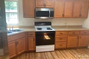 47 Eve Dr, Asheville, NC 28806 - Photo 6