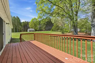 1235 Cheyenne Oaks Dr, Claremont, NC 28610 - Photo 8