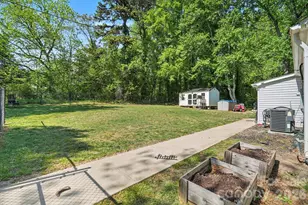 515 N Chapel St, Landis, NC 28088 - Photo 22