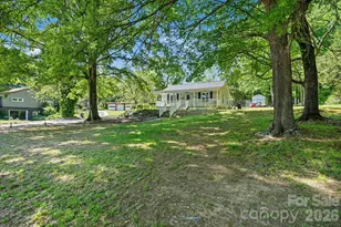 515 N Chapel St, Landis, NC 28088 - Photo 4