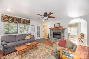 102 Fall Creek Rd, Waynesville, NC 28785 - Photo 8