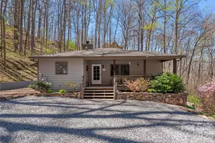 102 Fall Creek Rd, Waynesville, NC 28785 - Photo 2