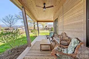 18 Majestic Oak Cir, Asheville, NC 28805 - Photo 2