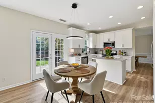 9334 Autumn Applause Dr, Charlotte, NC 28277 - Photo 18