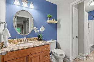 1109 E Morehead St, Charlotte, NC 28204 - Photo 16