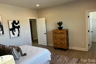 1915 Dove Dr, Charlotte, NC 28214 - Photo 16