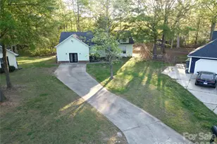 10737 Spruce Mountain Rd, Charlotte, NC 28214 - Photo 4