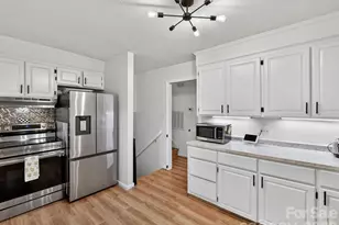 119 Cliffwood Cir, Mooresville, NC 28115 - Photo 10