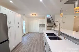 6032 Briggs Dr, Charlotte, NC 28269 - Photo 6