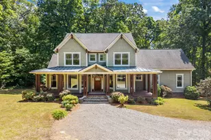 2171 Briarwood Cir, Fort Mill, SC 29715 - Photo 2