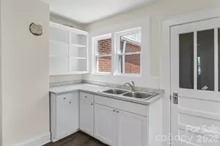 608 E Concord St, Morganton, NC 28655 - Photo 8