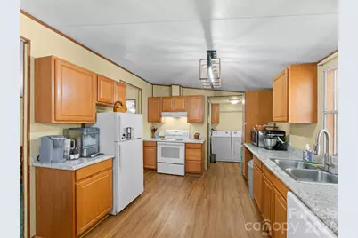 301 Matthew Lane, Canton, NC 28716 - Photo 8