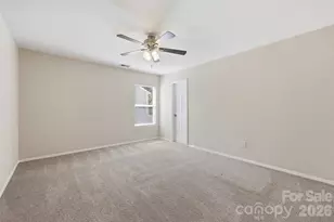 3902 Larkhaven Village Dr, Charlotte, NC 28215 - Photo 34