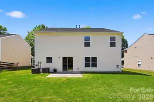 3902 Larkhaven Village Dr, Charlotte, NC 28215 - Photo 42