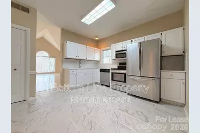 9423 Fairmead Drive, Charlotte, NC 28269 - Photo 16