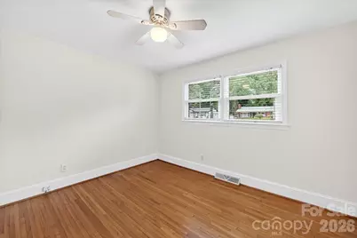 5413 Gwynne Avenue, Charlotte, NC 28205 - Photo 26