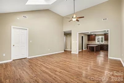 1742 NE 12th Street, Hickory, NC 28601 - Photo 4