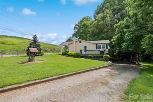 1714 Iron Duff Rd, Waynesville, NC 28785 - Photo 6