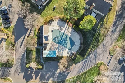 2745 Von Thuringer Court, Charlotte, NC 28210 - Photo 20