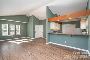 2745 Von Thuringer Ct, Charlotte, NC 28210 - Photo 6