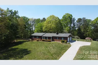 1320 Havenwood Drive, Morganton, NC 28655 - Photo 2