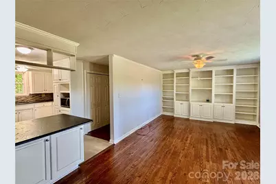 2730 Fourth Street Place NW, Hickory, NC 28601 - Photo 8