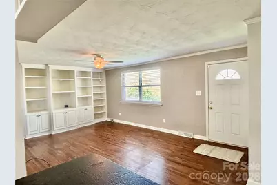 2730 Fourth Street Place NW, Hickory, NC 28601 - Photo 6