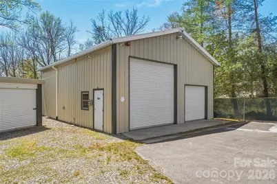 130 Oakland Hills Drive, Etowah, NC 28729 - Photo 8