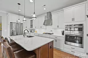 2202 Lincolnshire Ln, Wesley Chapel, NC 28173 - Photo 10
