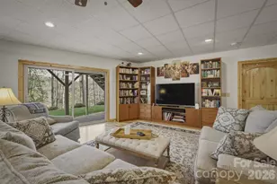 2224 W Paradise Harbor Dr, Connelly Springs, NC 28612 - Photo 30